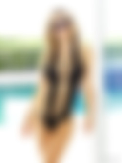 Penthouse.com/1200p/String Bikini [45]/HVStringBikini01.jpg